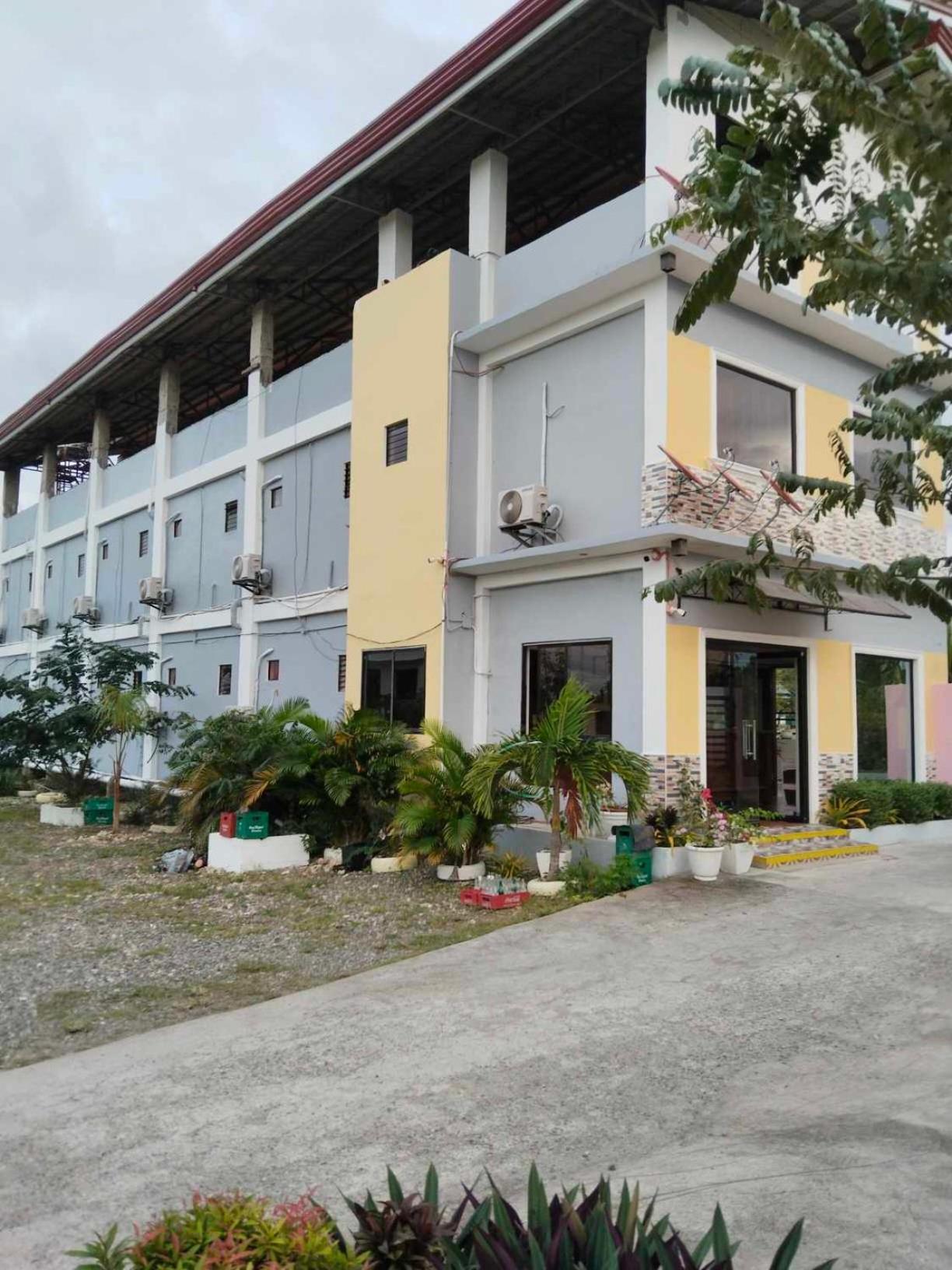 Althea Birds Nest Inn Moalboal Exterior photo